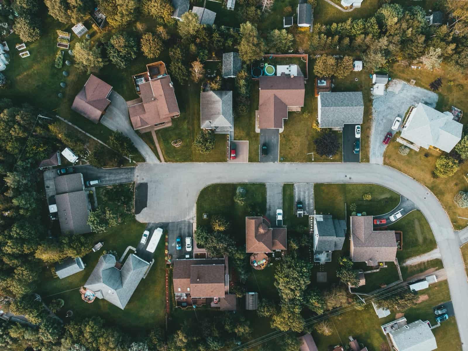 Aerial view of a quiet residential neighborhood with cul-de-sac streets